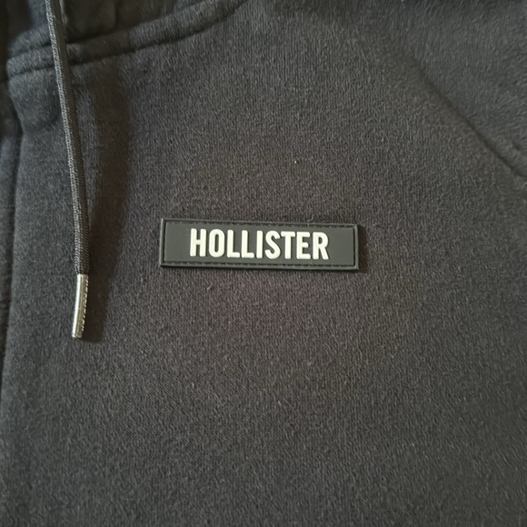 Hollister - Fleece Zip-Up Hoodie - Picture 2 of 5